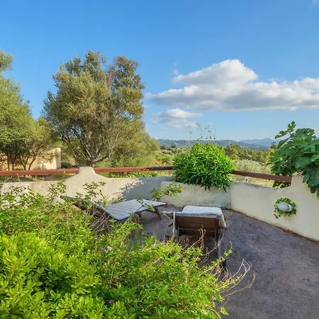 Stazzu Delle Aie Bilocale Grande Apartmán Baia Sardinia